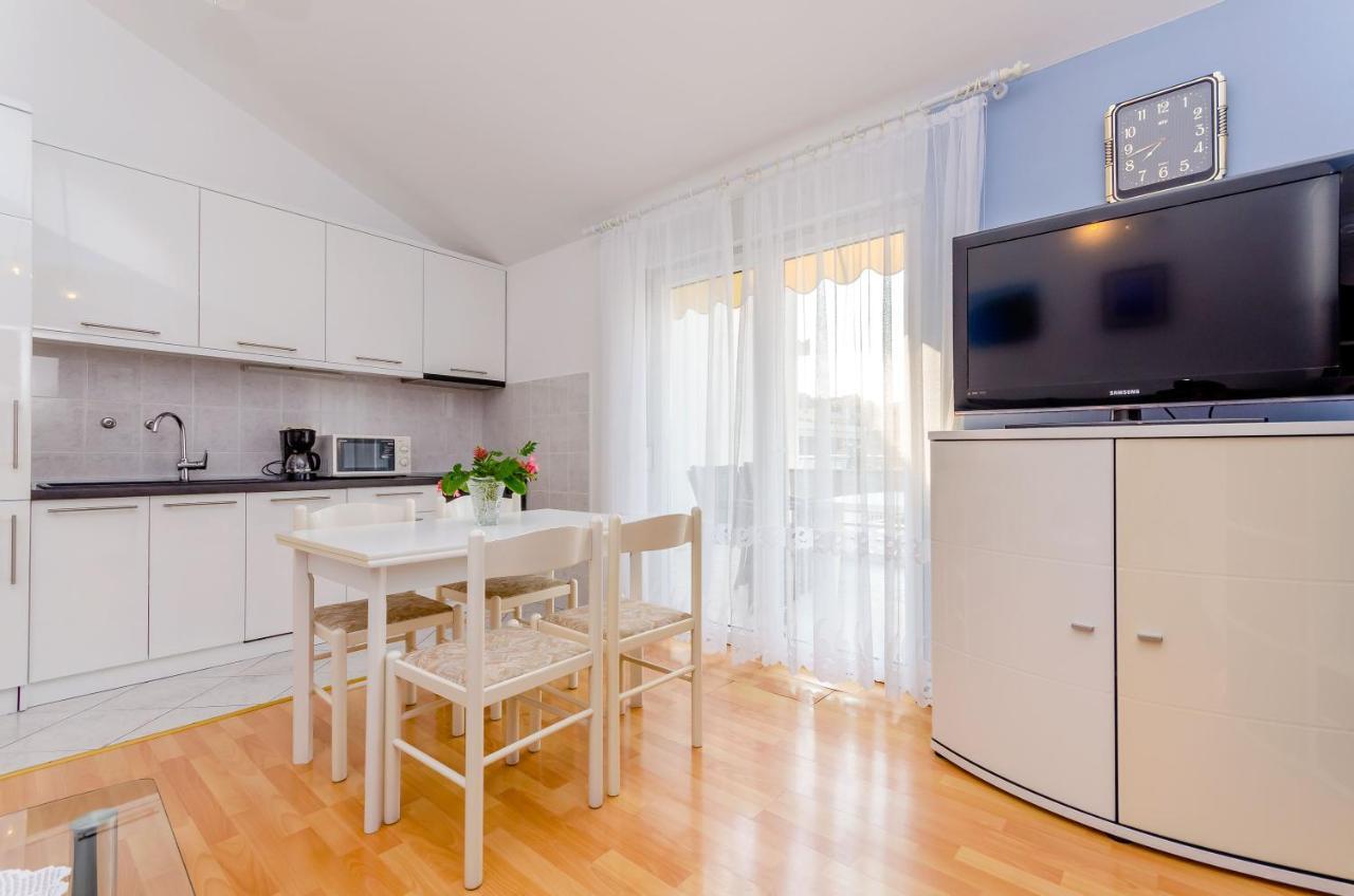 Apartments Maslina トロギール エクステリア 写真