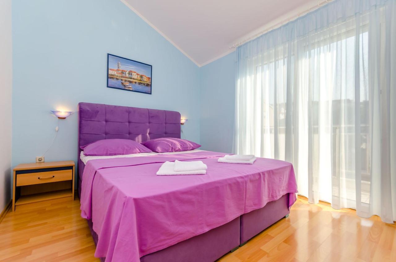 Apartments Maslina トロギール エクステリア 写真