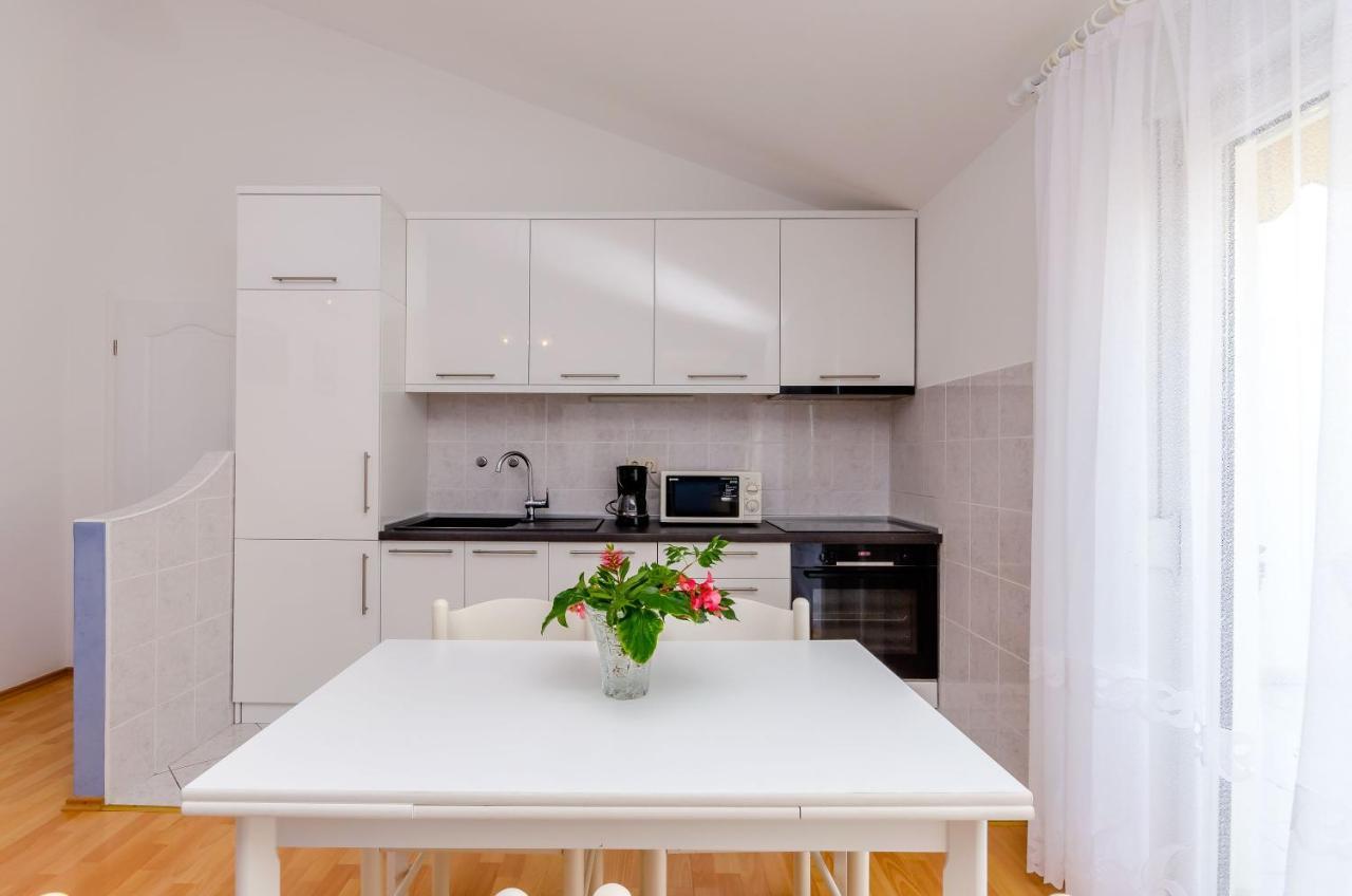 Apartments Maslina トロギール エクステリア 写真